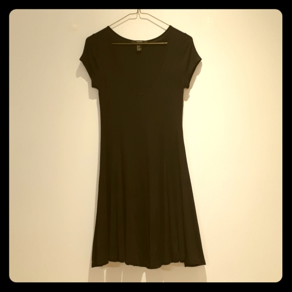FOREVER 21 black v-neck dress - Picture 1 of 5